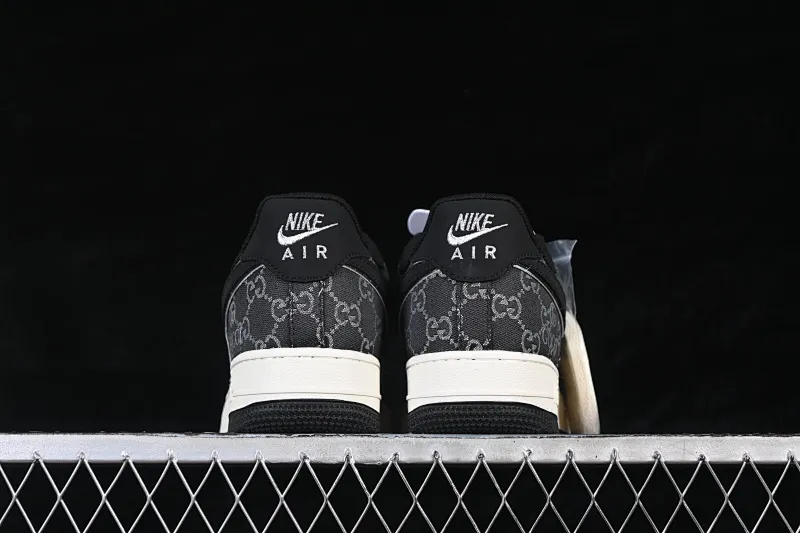 All categories Nk Air Force 1 Air Force series Nk Air Force 1 Low Air Force low-top Nike Air Force 1'07 Low Black and white classic color Air Force 1 low-top casual sneakers MM3399-810
